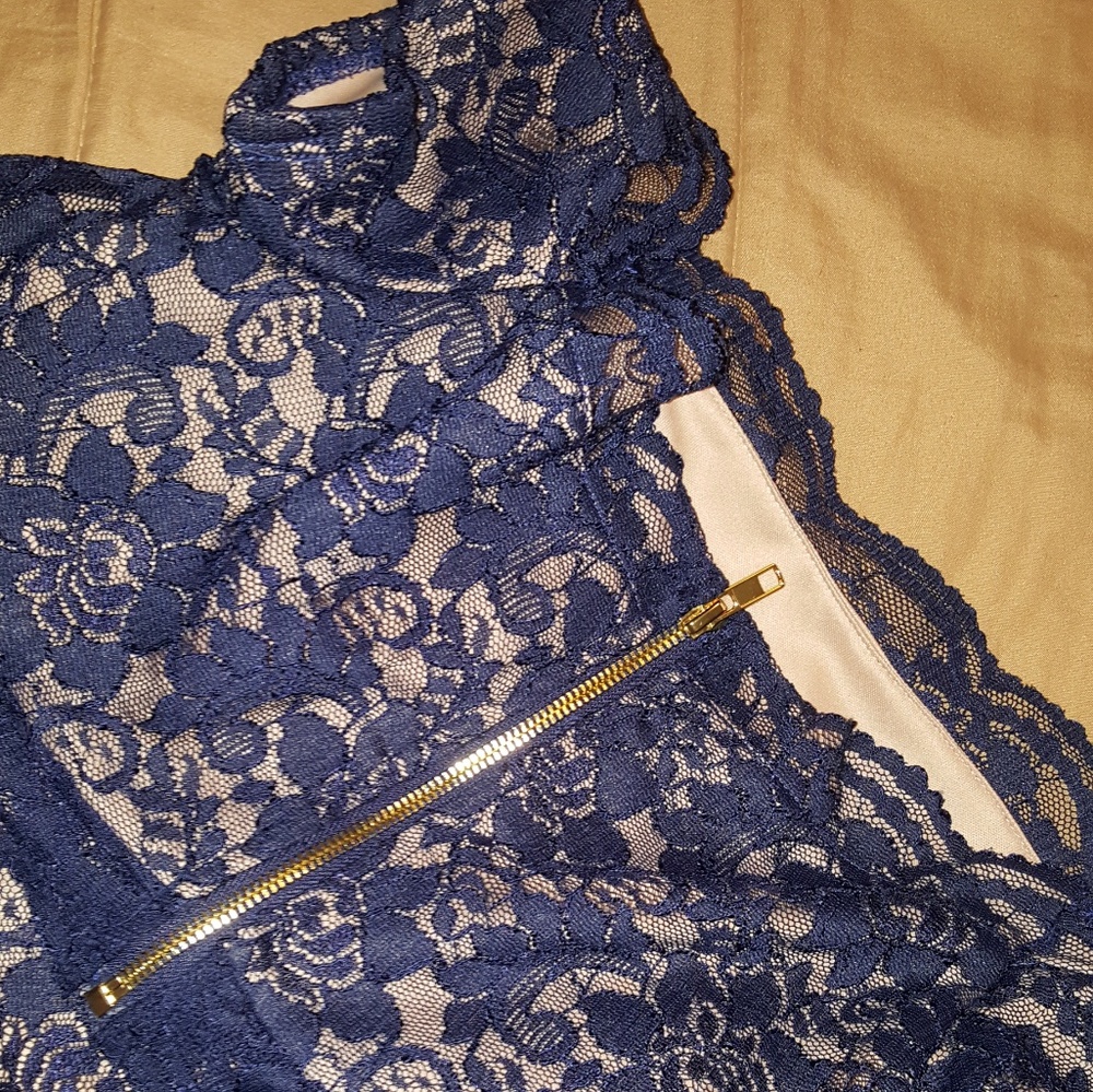 NWOT Two piece lace outfit